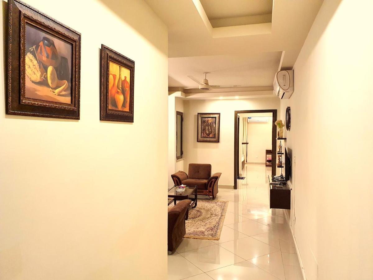 The Millenial Apartments & Suites Bahria Town 拉瓦尔品第 外观 照片