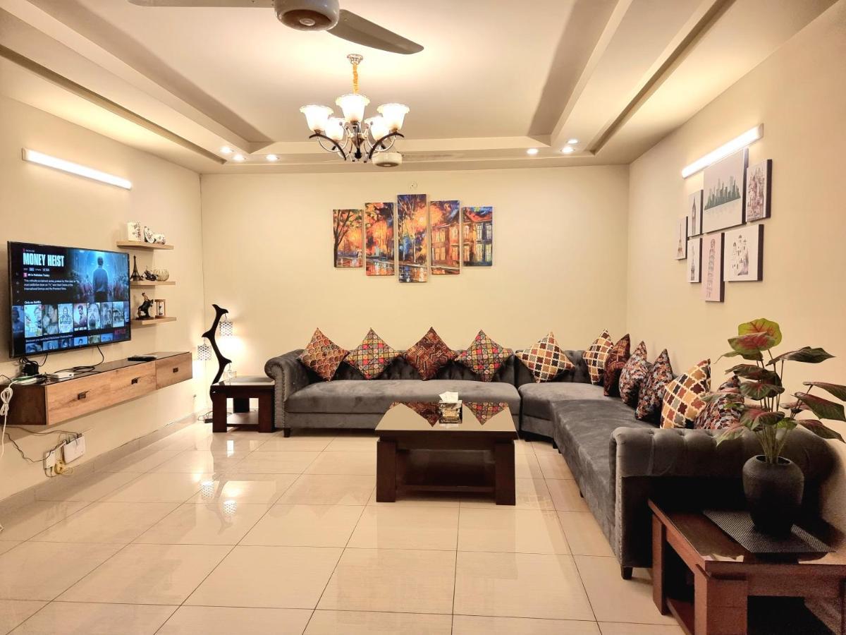 The Millenial Apartments & Suites Bahria Town 拉瓦尔品第 外观 照片