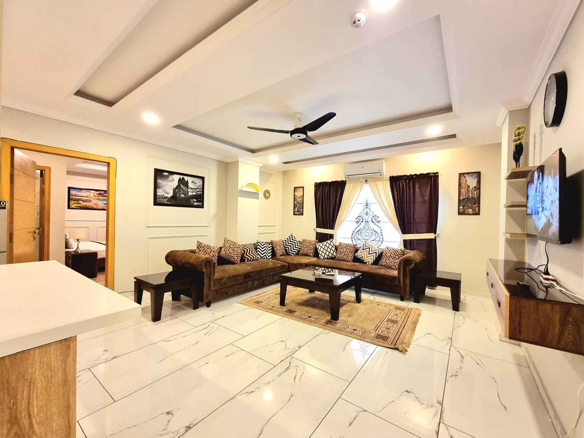 The Millenial Apartments & Suites Bahria Town 拉瓦尔品第 客房 照片