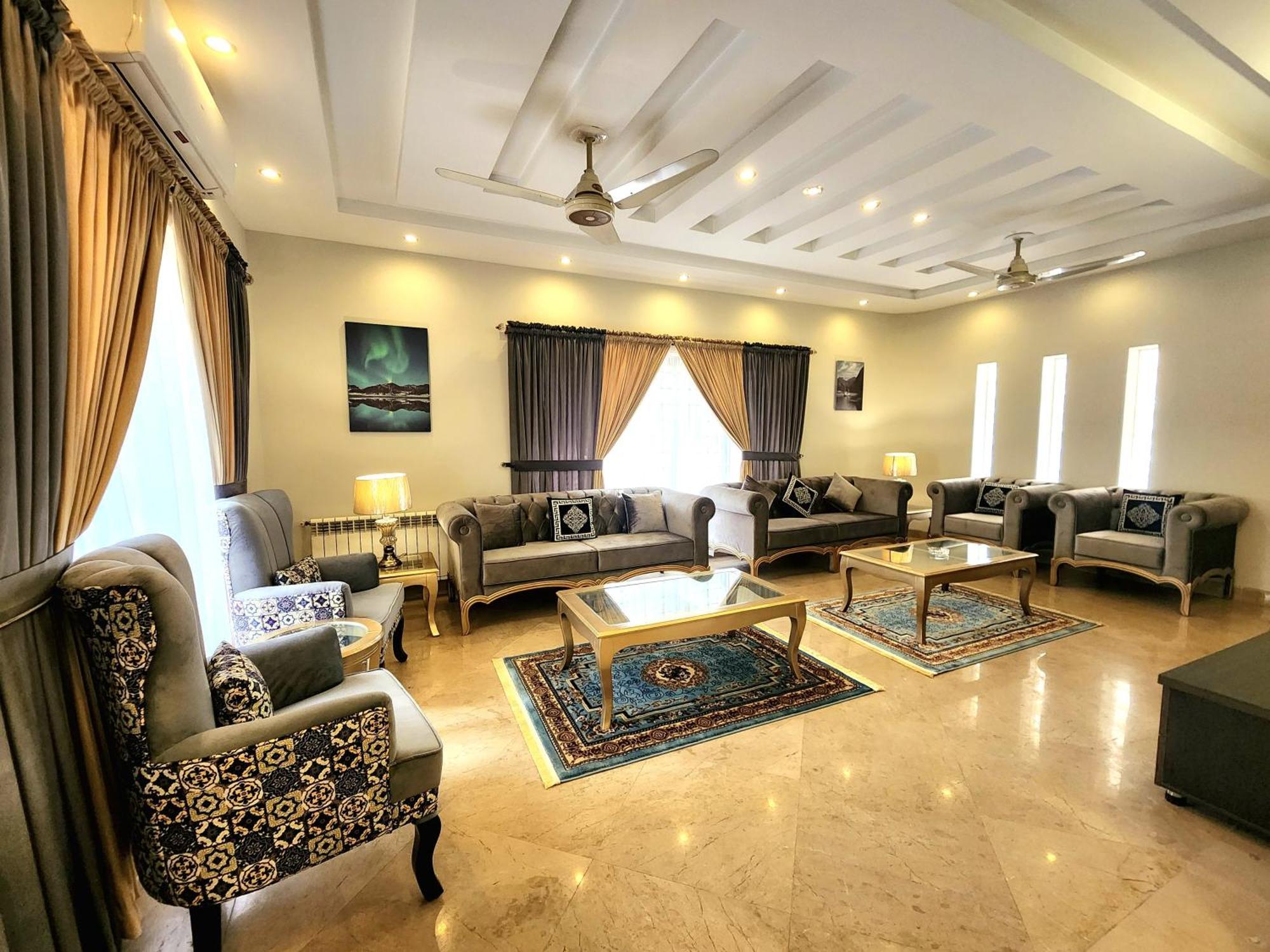 The Millenial Apartments & Suites Bahria Town 拉瓦尔品第 客房 照片