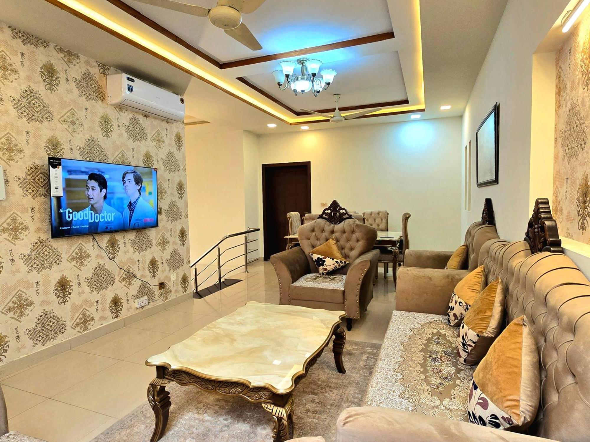 The Millenial Apartments & Suites Bahria Town 拉瓦尔品第 外观 照片