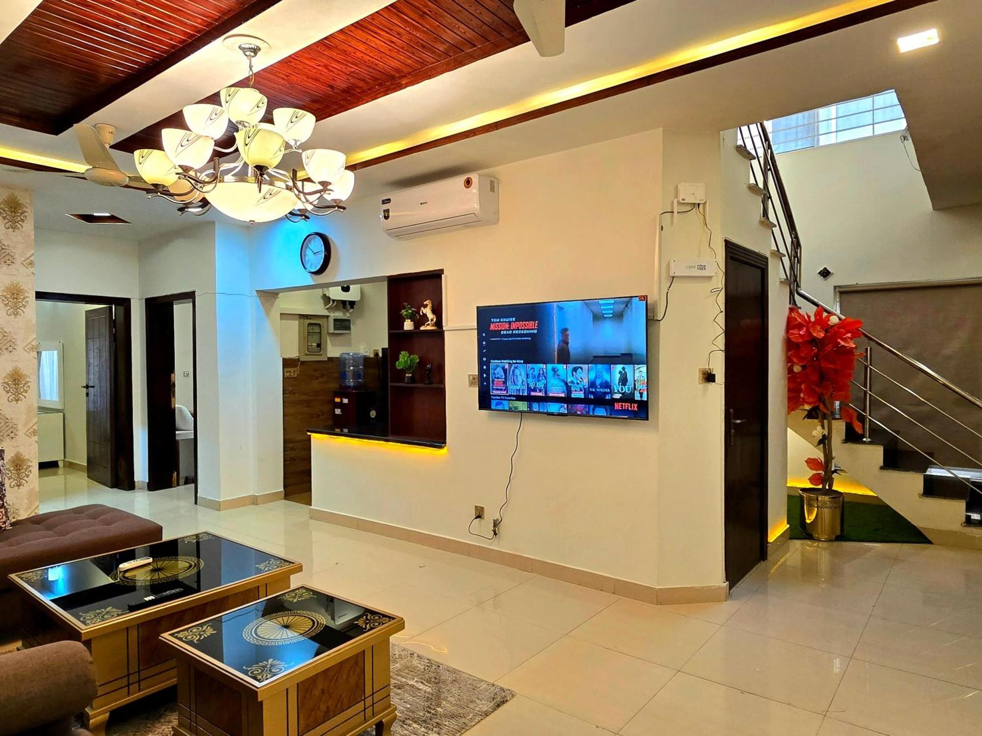 The Millenial Apartments & Suites Bahria Town 拉瓦尔品第 外观 照片